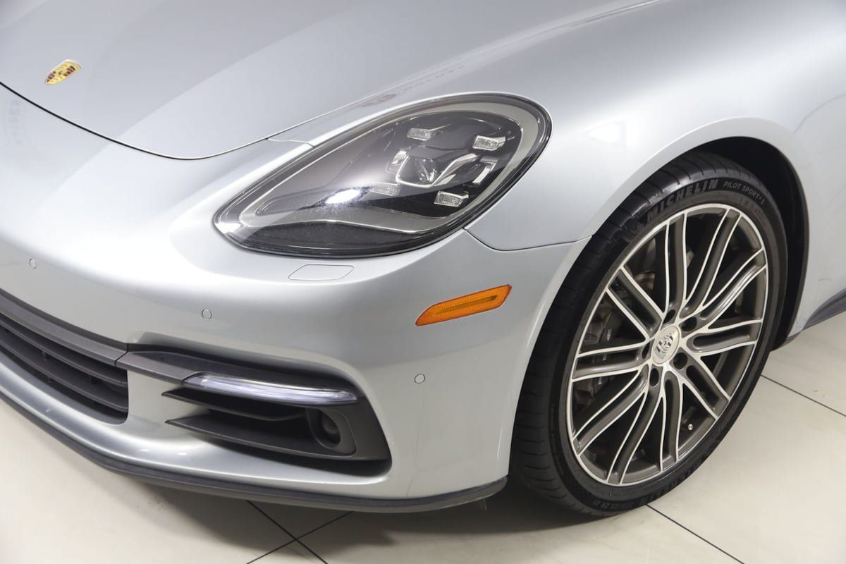 Used 2018 Porsche Panamera 4 AWD/4WD image 67