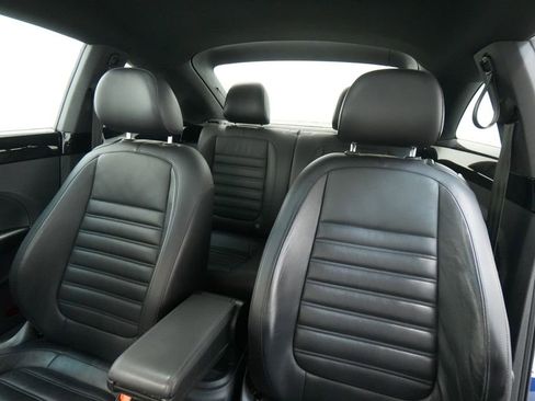 Used 2012 Volkswagen Beetle Turbo FWD image 14