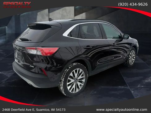 Used 2021 Ford Escape Titanium image 8