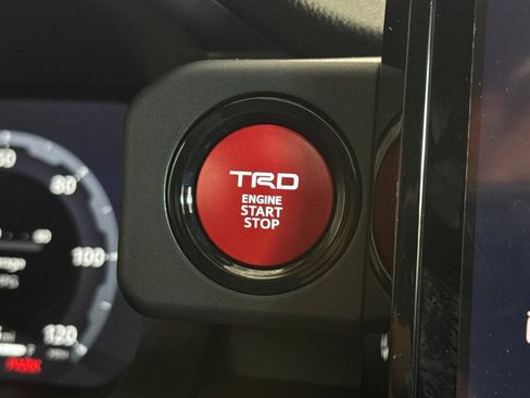 New 2026 Toyota Tacoma TRD Off-Road w/ TRD Off Road Premium Package AWD/4WD image 27