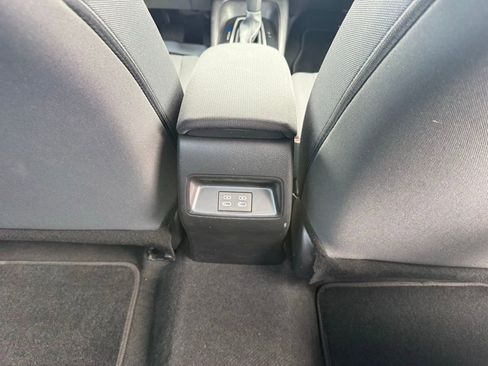 Used 2025 Toyota Corolla LE image 17