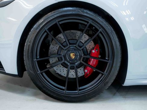 Used 2024 Porsche 911 Carrera GTS image 36
