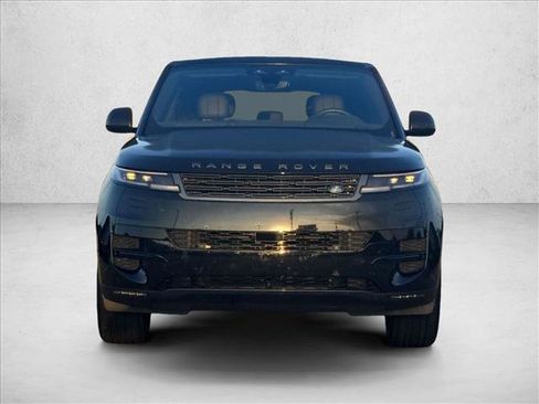 Used 2026 Land Rover Range Rover Sport SE AWD/4WD image 2