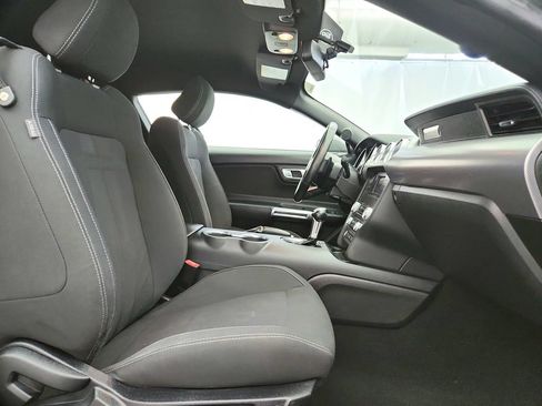 Used 2019 Ford Mustang GT RWD image 22