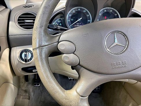 Used 2007 Mercedes-Benz SL 550 w/ AMG Sport Pkg image 17