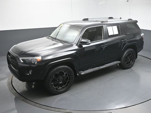 Used 2019 Toyota 4Runner SR5 Premium AWD/4WD image 43