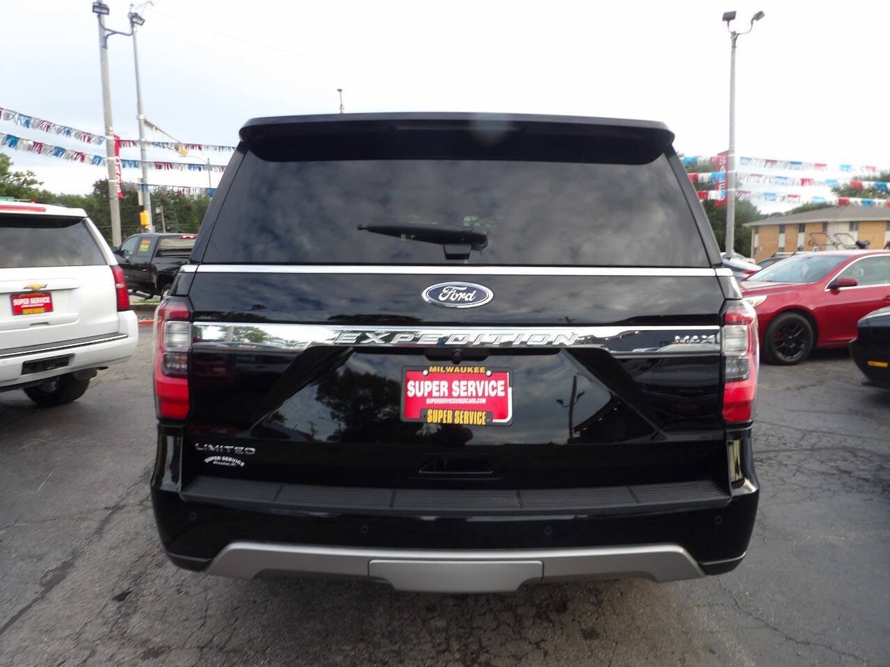 Used 2018 Ford Expedition Max Limited w/ Equipment Group 302A AWD/4WD image 4