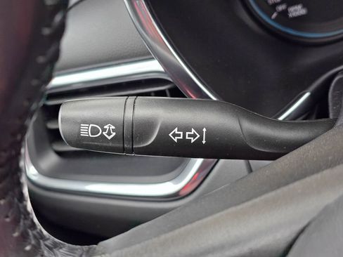 Used 2019 Chevrolet Equinox LT image 20