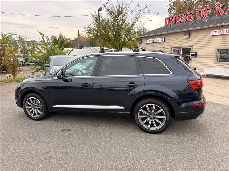 Used 2017 Audi Q7 3.0T Prestige AWD/4WD image 2