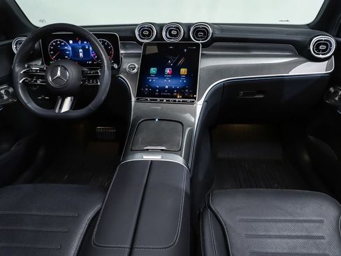 Certified 2025 Mercedes-Benz GLC 300 4MATIC image 8