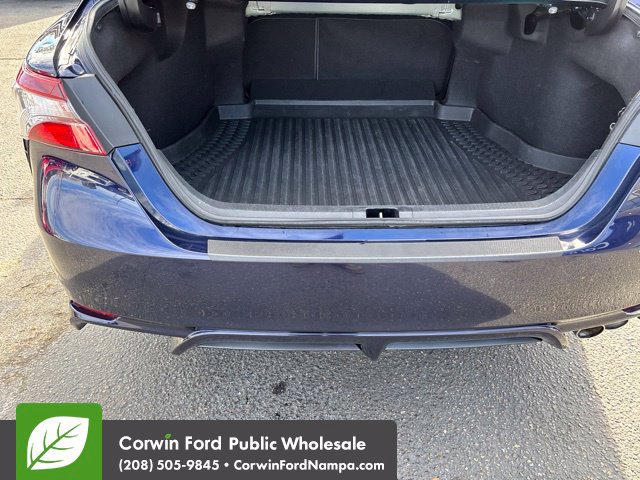 Used 2021 Toyota Camry SE w/ Cold Weather Package AWD/4WD image 29