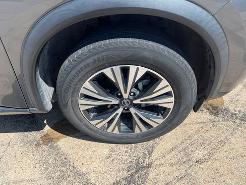 Used 2023 Nissan Rogue SV AWD/4WD image 19