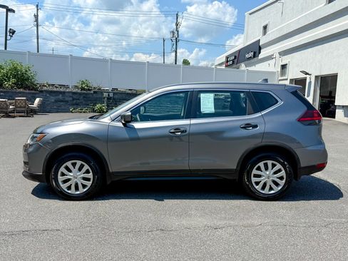Used 2018 Nissan Rogue S AWD/4WD image 4