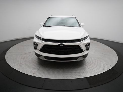 Certified 2024 Chevrolet Blazer LT w/ Convenience Package image 11