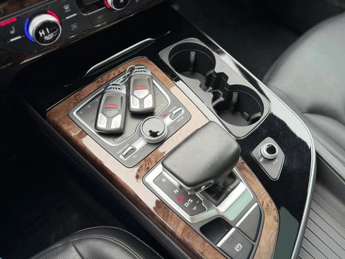 Used 2017 Audi Q7 3.0T Premium Plus image 22