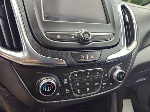 Used 2023 Chevrolet Equinox LT FWD image 23