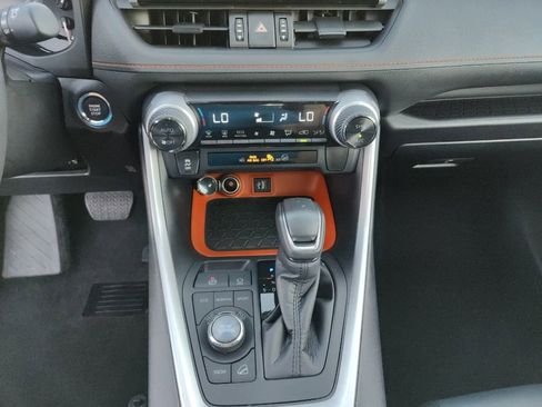 Used 2024 Toyota RAV4 Adventure image 23