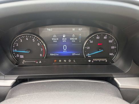 Used 2023 Ford Explorer XLT w/ Equipment Group 202A AWD/4WD image 32
