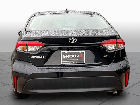 Used 2024 Toyota Corolla LE FWD image 5