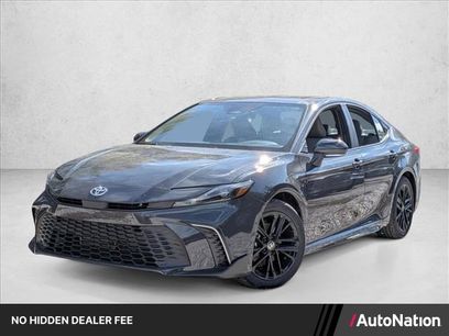 Used 2025 Toyota Camry SE w/ Multimedia Upgrade Package