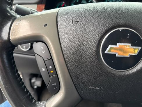 Used 2011 Chevrolet Avalanche LT w/ Luxury Package image 17