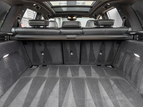 Used 2026 BMW X5 M60i w/ Climate Comfort Package image 40