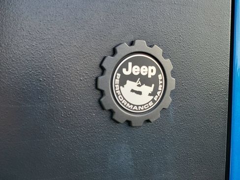 Certified 2022 Jeep Gladiator Mojave w/ LED Lighting Group AWD/4WD image 19