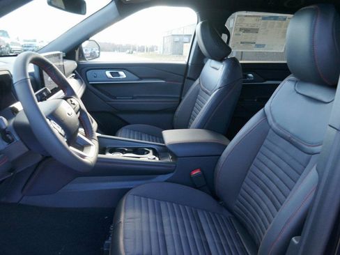 New 2026 Ford Explorer ST-Line w/ ST-Line Street Pack image 14