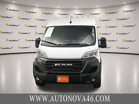Used 2025 RAM ProMaster 2500 w/ Convenience Group FWD image 12