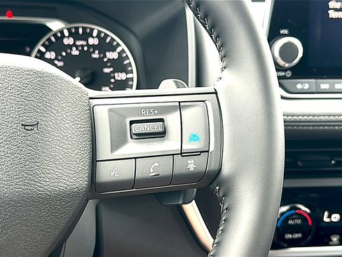 New 2026 Nissan Rogue SV FWD image 18