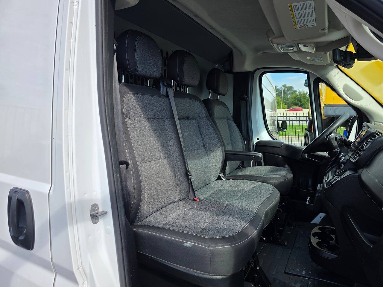 Used 2023 RAM ProMaster 3500 w/ Convenience Group FWD image 10