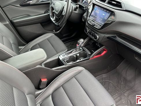 Certified 2021 Chevrolet TrailBlazer RS w/ Sun and Liftgate Package image 19
