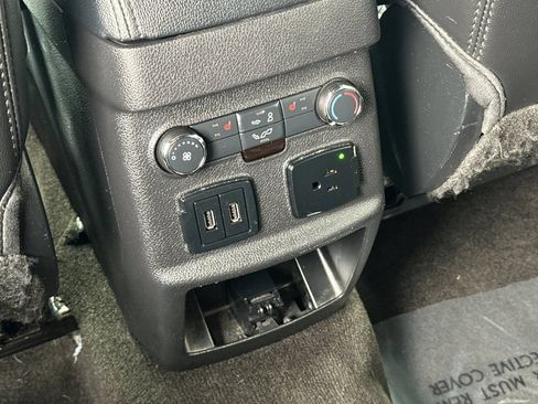 Used 2017 Ford Explorer Limited FWD image 14