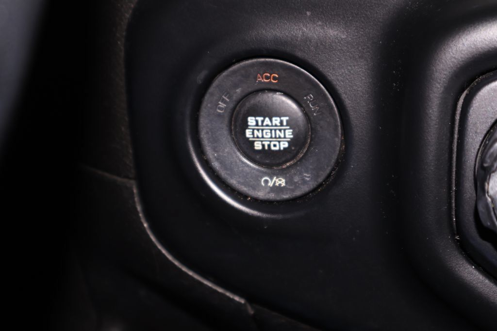 Used 2020 Jeep Wrangler Unlimited Sport S AWD/4WD image 25