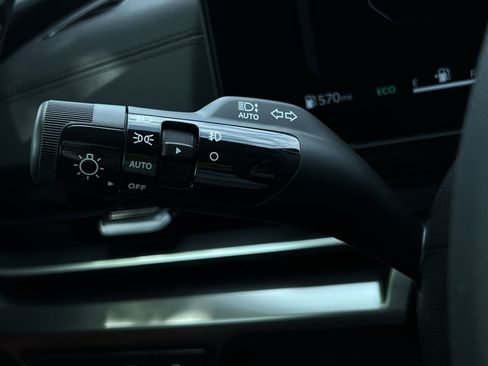 New 2026 Kia Carnival SX Prestige FWD image 28