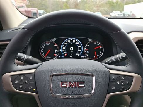 Used 2021 GMC Acadia Denali w/ Denali Technology Package FWD image 21