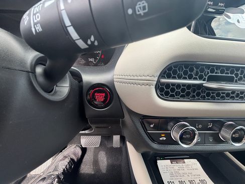Certified 2025 Honda HR-V EX-L image 19