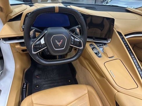 Used 2021 Chevrolet Corvette Stingray Premium Cpe w/ Z51 Performance Package image 16