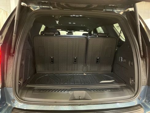 Used 2025 Chevrolet Tahoe LT w/ Comfort Package AWD/4WD image 25