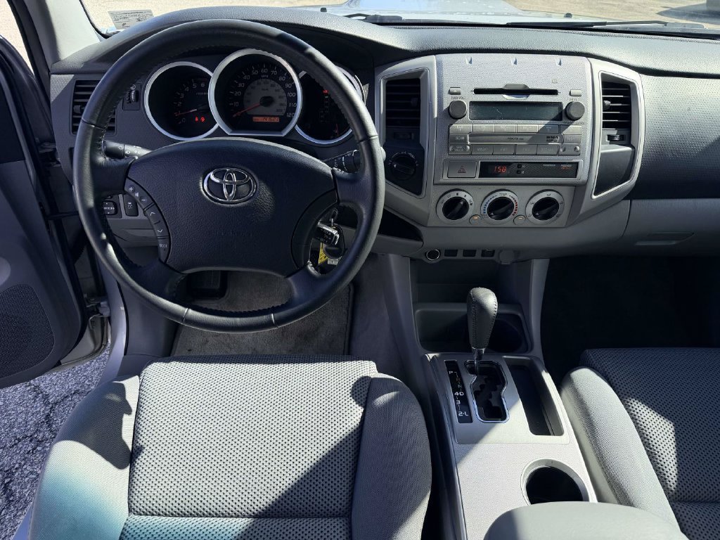 Used 2010 Toyota Tacoma 4x4 Double Cab w/ TRD Sport Pkg image 2