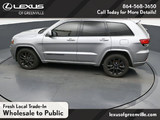 Used 2020 Jeep Grand Cherokee Altitude RWD image 24