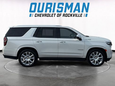 Used 2024 Chevrolet Tahoe High Country AWD/4WD image 7