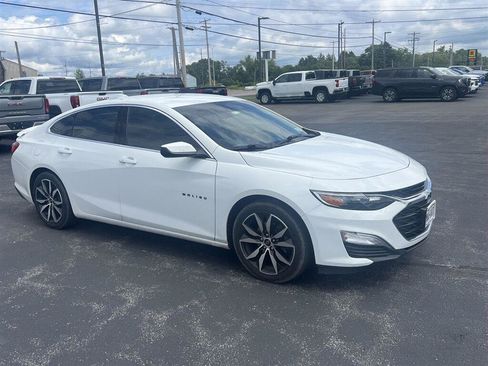 Used 2023 Chevrolet Malibu RS FWD image 2