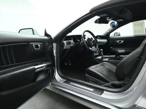 Certified 2023 Ford Mustang Premium image 9