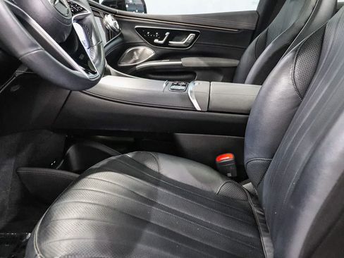 Used 2023 Mercedes-Benz EQS 580 4MATIC SUV image 19