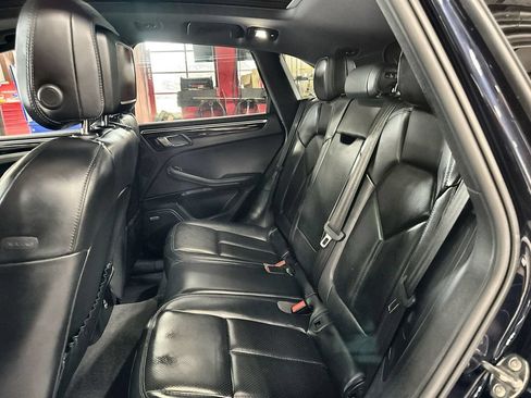 Used 2023 Porsche Macan S AWD/4WD image 24