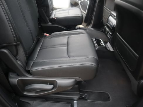 New 2026 Jeep Grand Wagoneer Limited AWD/4WD image 16