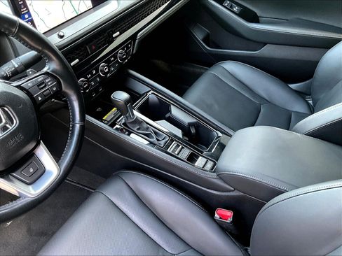 Used 2025 Honda Accord Touring image 18