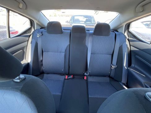 Used 2025 Nissan Versa SV image 37