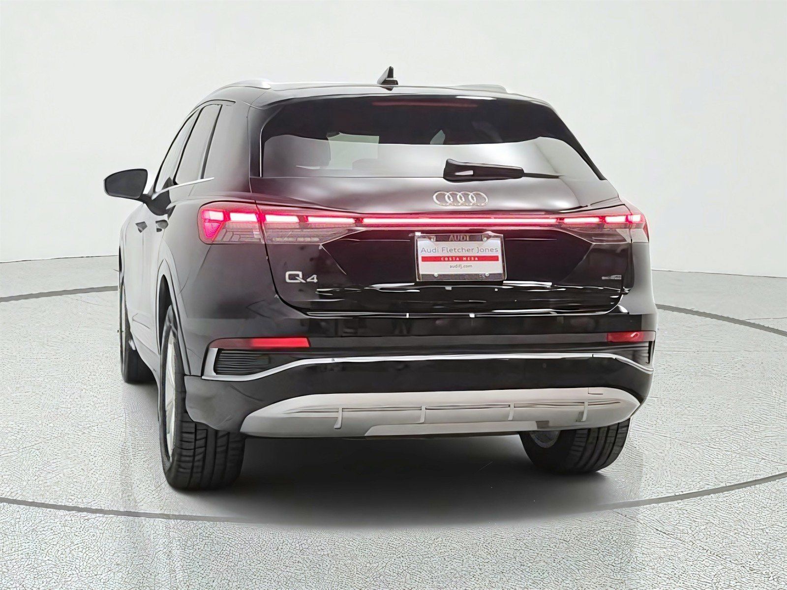 Used 2023 Audi Q4 e-tron Premium w/ Convenience Package AWD/4WD image 6